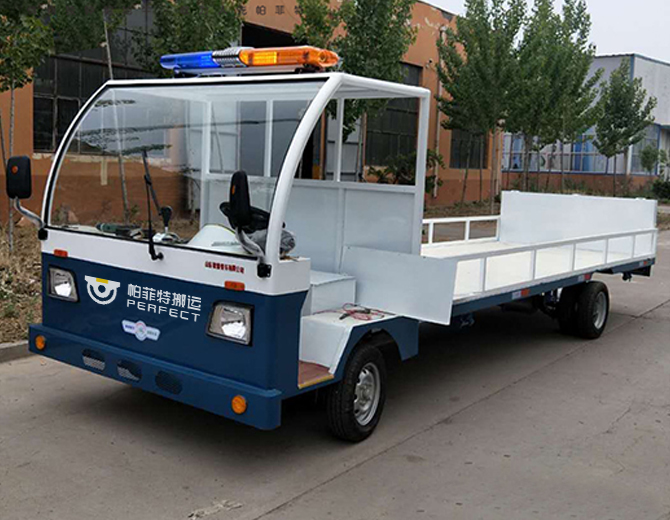 雙排駕駛室搬運(yùn)車(chē)